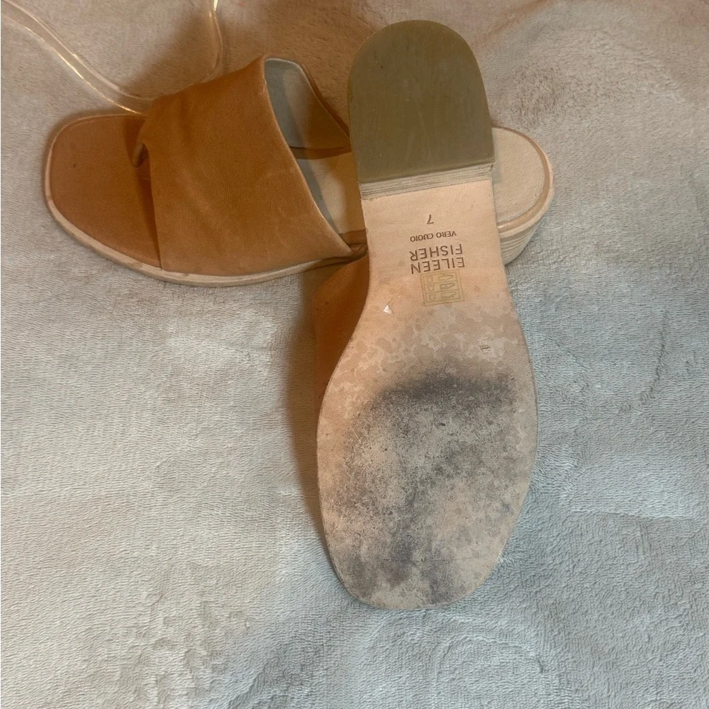 Eileen Fisher Ladies Size 7 Tan Leather  Block Heel Sandal Strap & Toe thong
